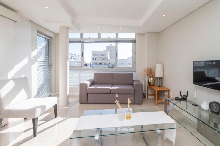 1 Bedroom Property for Sale in Sea Point Western Cape